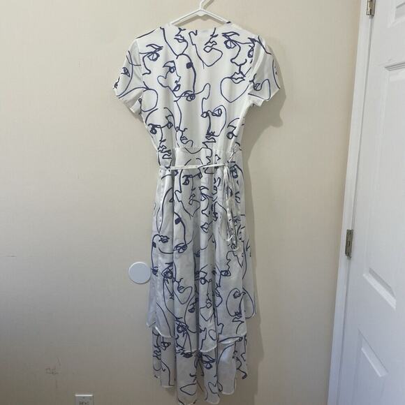 Hutch Printed Rosa Artsy Wrap Short Sleeve Tiered Midi Dress Faces White Size XS - Picture 10 of 11